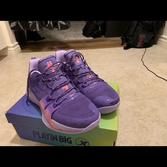 JLin 2 - shoes of Jeremy Lin
practically brand new.
Bought them for $150. - Picture 3 of 6